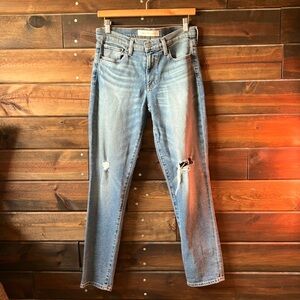 NWOT Distressed Light Denim Real Straight Jeans